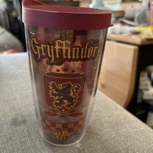 Harry Potter x Tervis 16 oz “Gryffindor” Tumbler Cup EUC